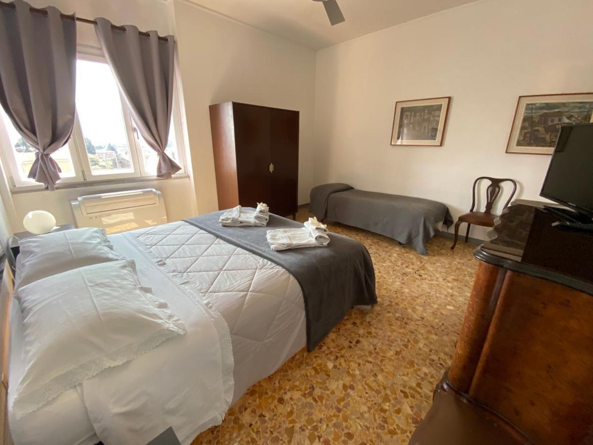 B&B Del Viaggiatore Sarzana Exteriör bild
