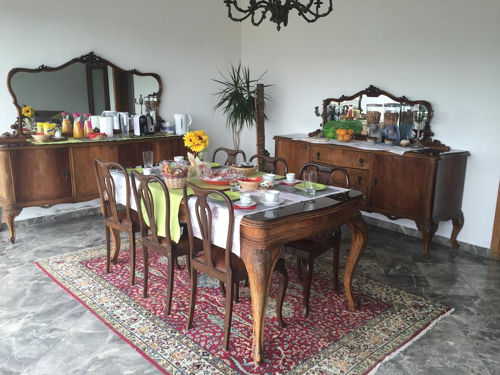 B&B Del Viaggiatore Sarzana Exteriör bild